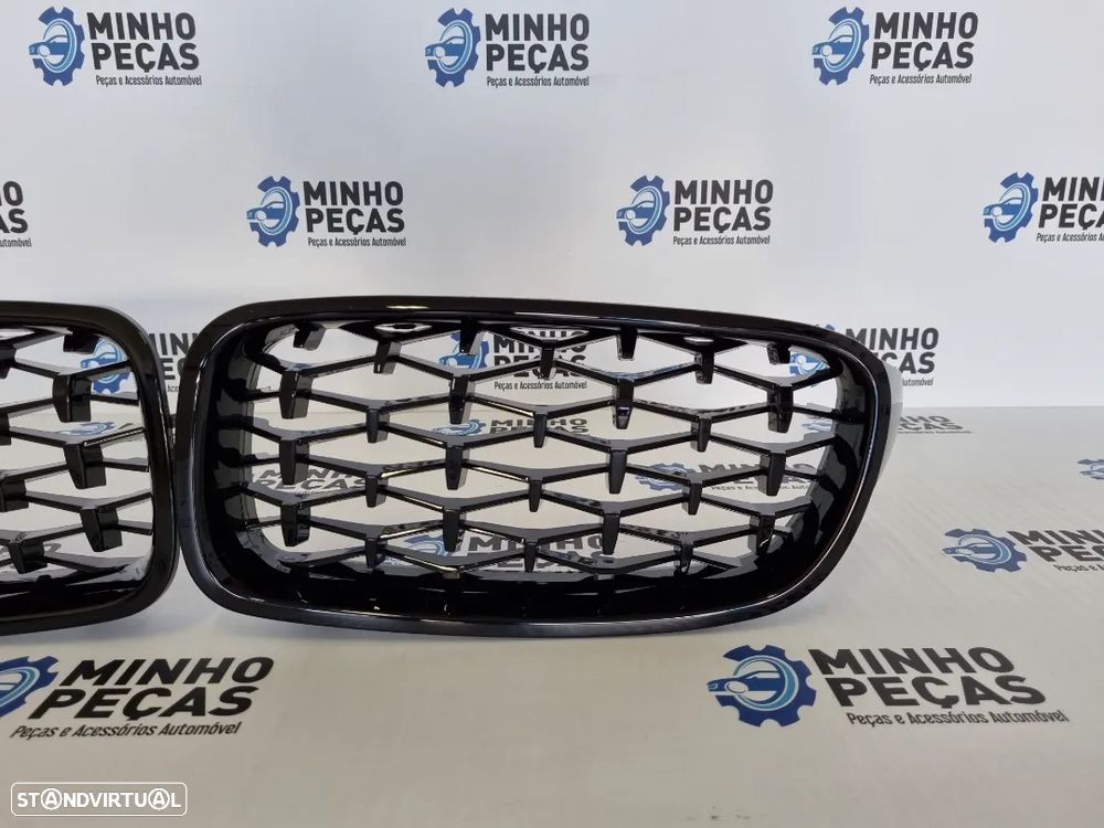 Grelhas Frontais BMW Série 3 (F30/F31) Diamond Black - 5