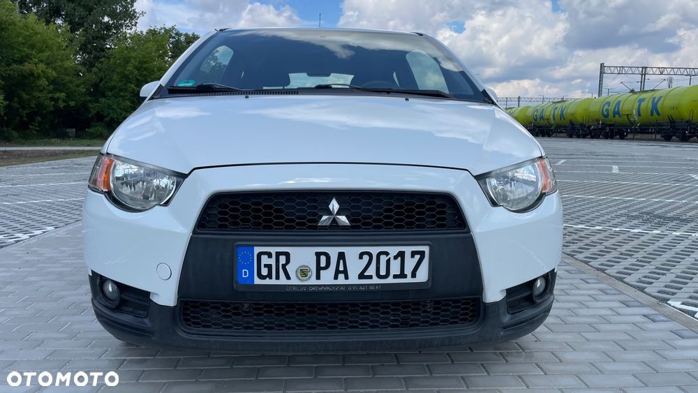 Mitsubishi Colt 1.1 - 3