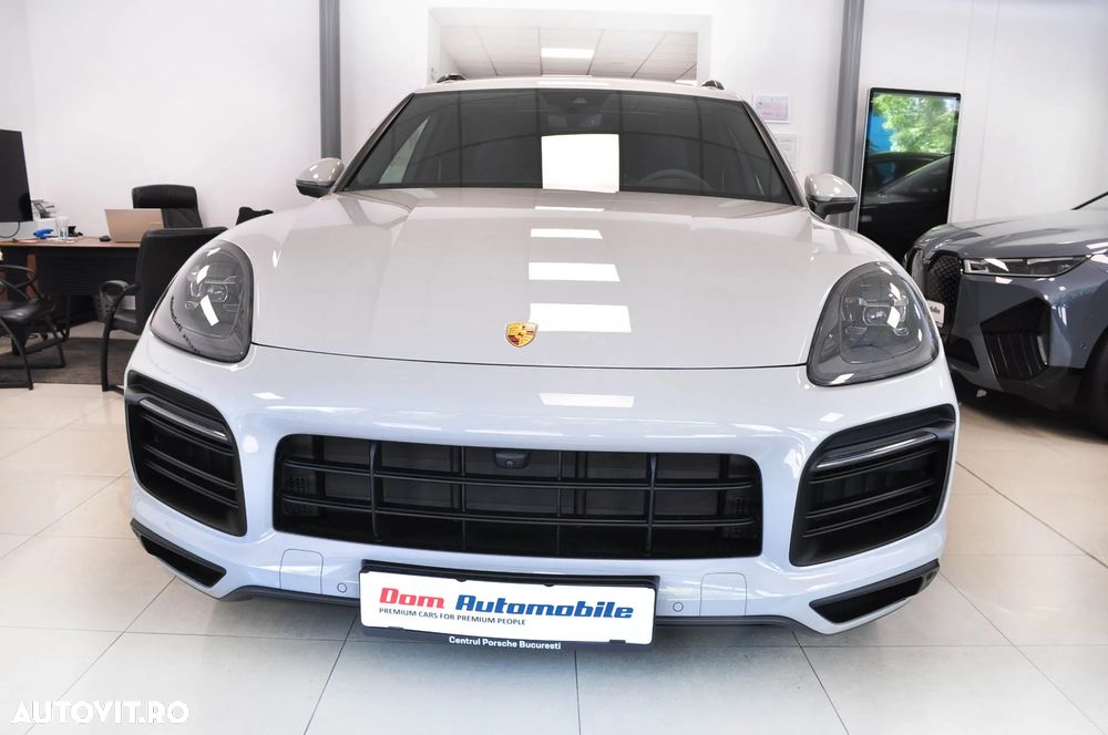 Porsche Cayenne E-Hybrid - 2