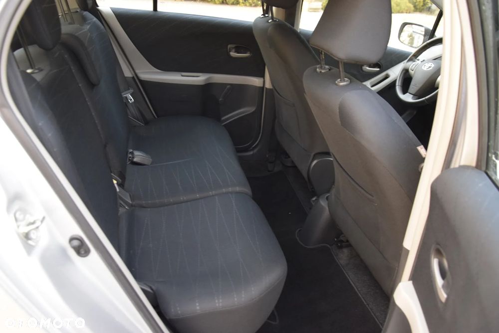 Toyota Yaris - 26