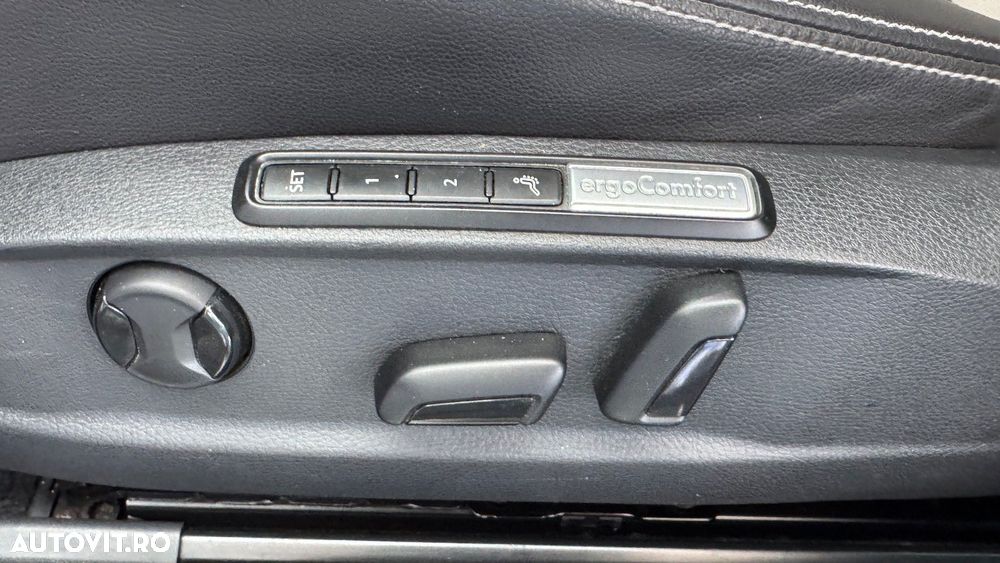 Volkswagen Passat 2.0 TDI DSG Highline - 9