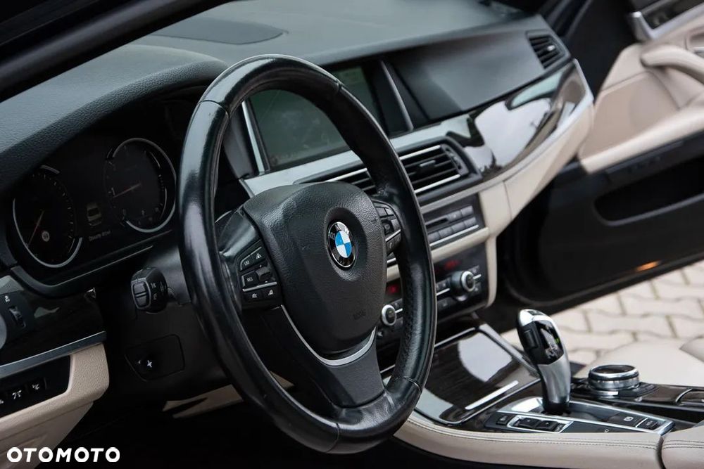 BMW Seria 5 520d Luxury Line - 35