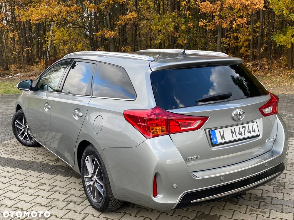 Toyota Auris 2.0 D-4D Executive - 7