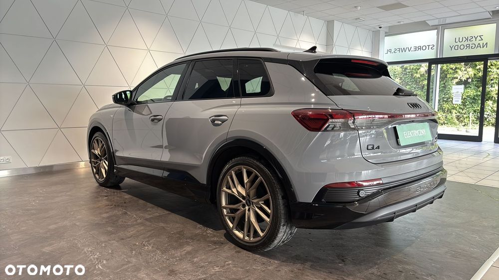 Audi Q4 e-tron - 4