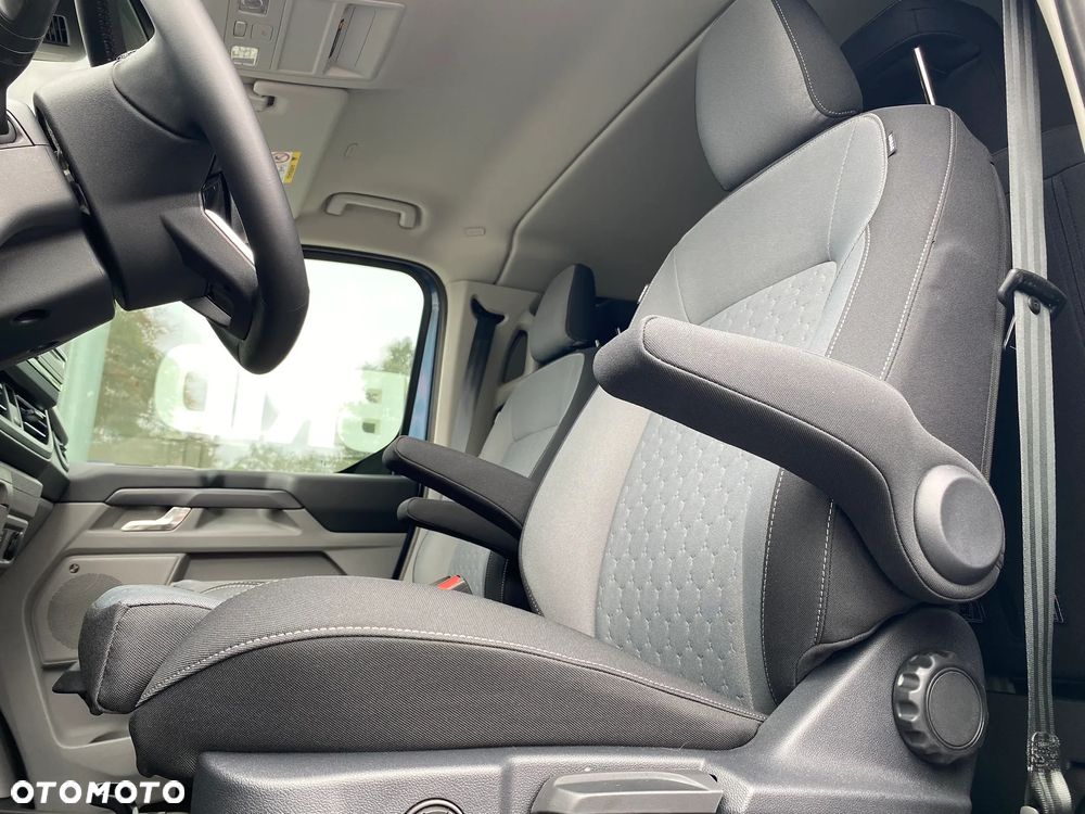 Ford Tourneo Custom 2.0 EcoBlue 320 L2 Titanium - 23