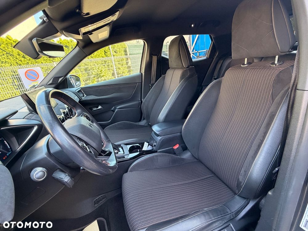 DS Automobiles DS 3 Crossback Performance Line + - 17