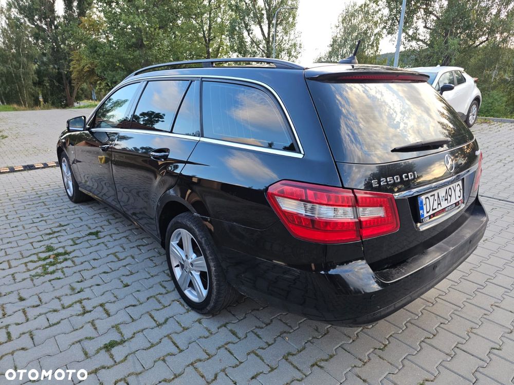 Mercedes-Benz Klasa E 250 CDI 4-Matic BlueEff Avantgarde - 5