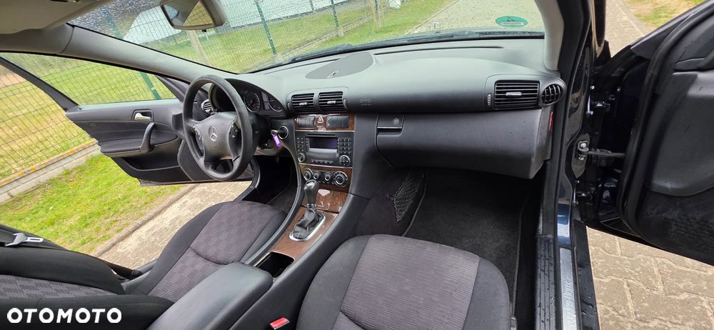 Mercedes-Benz Klasa C 220 CDI Automatik Classic DPF - 13