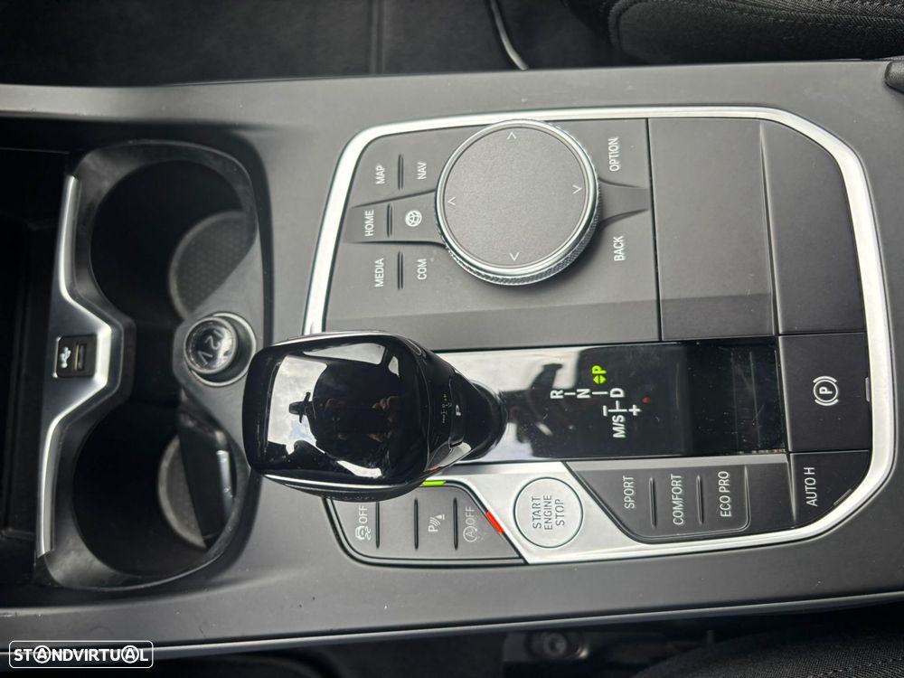 BMW 116 d Advantage Auto - 47