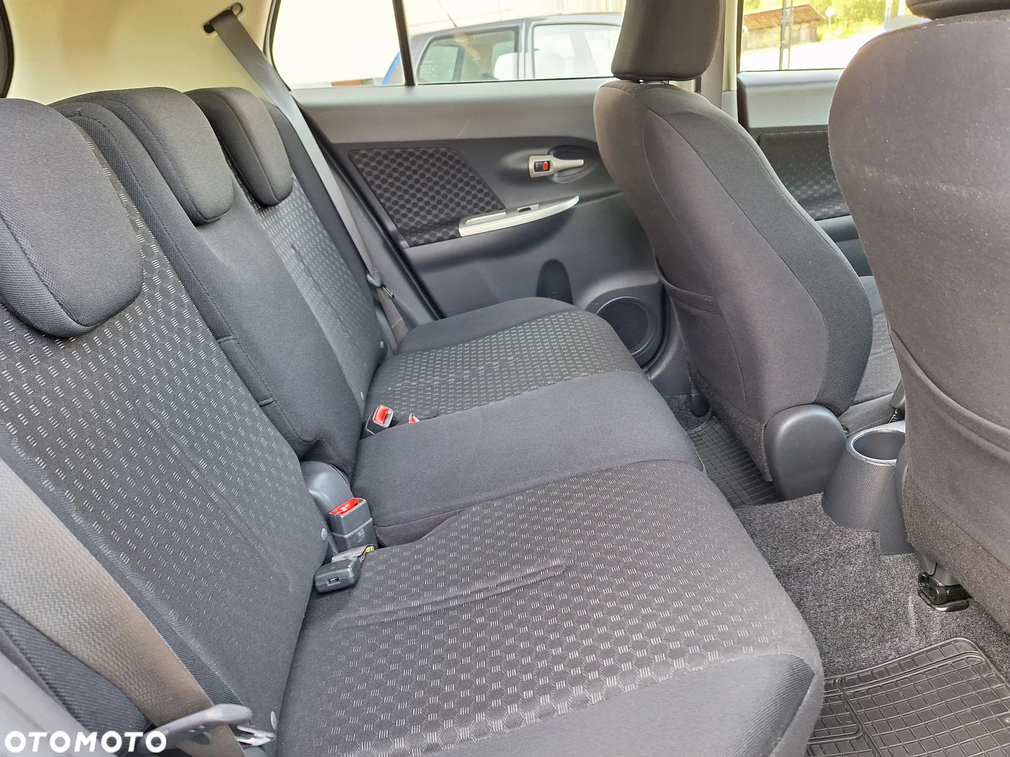 Toyota Urban Cruiser 1.4 D-4D Sol 4x4 EU5 - 33