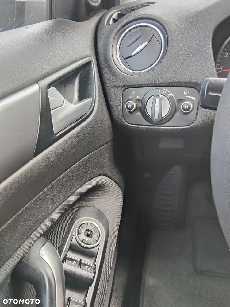 Ford Mondeo 1.6 Trend - 11