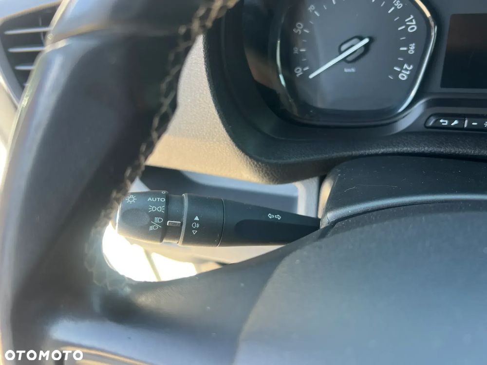 Opel Vivaro - 18