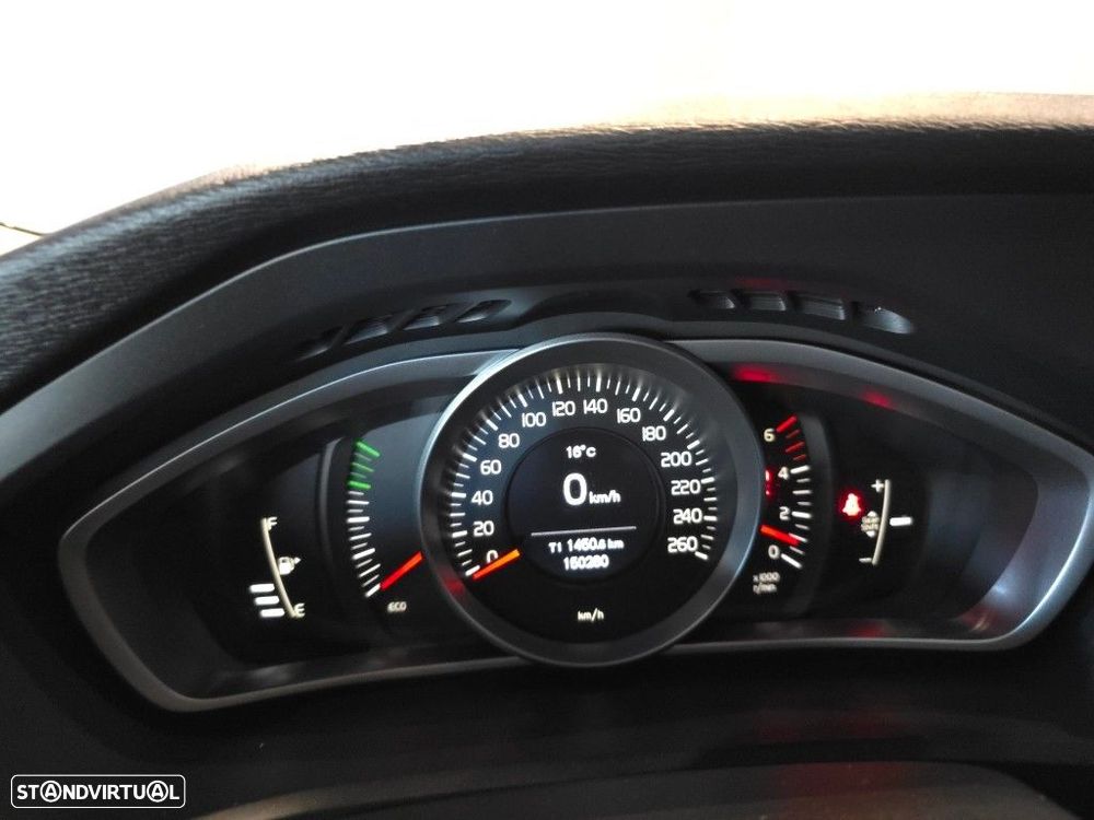 Volvo V40 1.6 D2 Momentum - 32