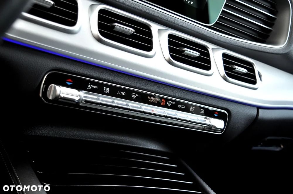 Mercedes-Benz GLE - 28