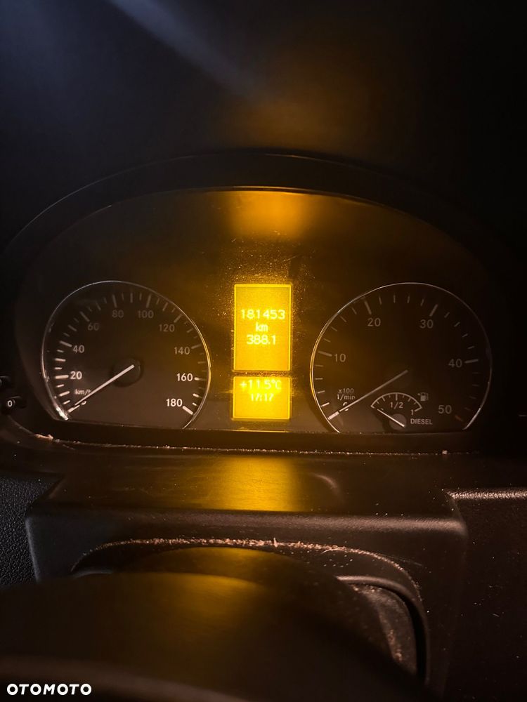 Mercedes-Benz Sprinter 906.235 - 16