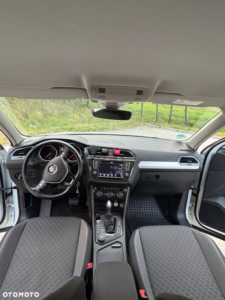 Volkswagen Tiguan - 19