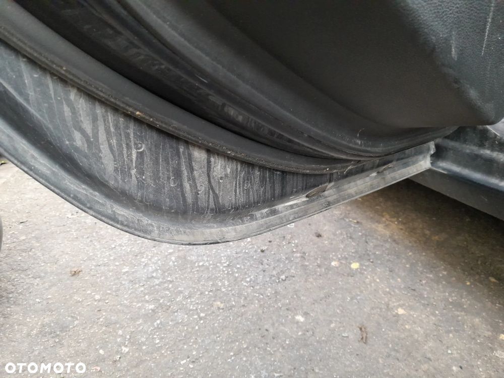 Drzwi tylne lewe OPEL Astra J kombi 09-19r. Z22C - 3
