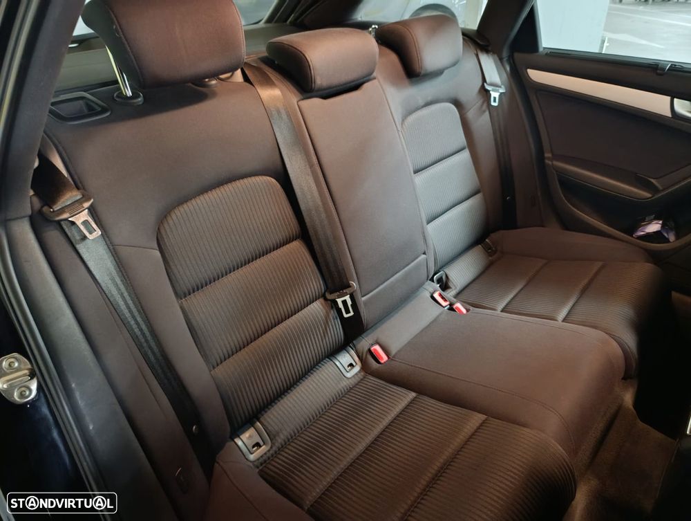 Audi A4 Avant 2.0 TDI multitronic - 14