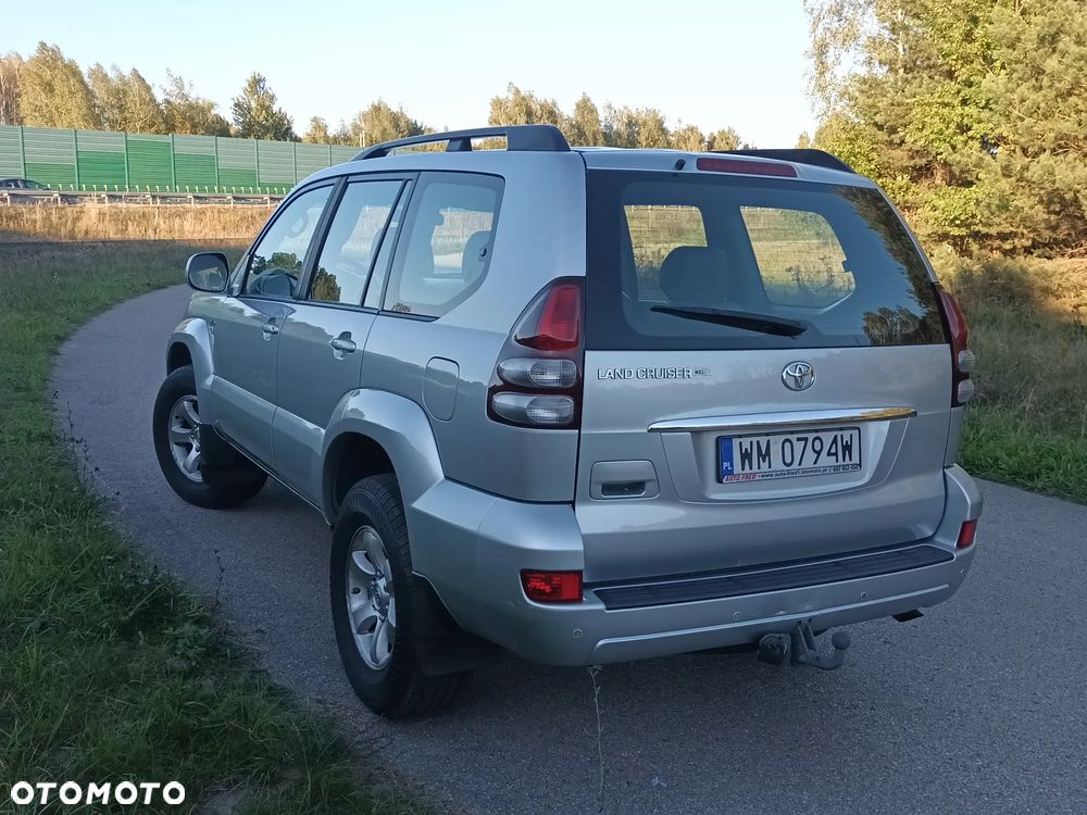 Toyota Land Cruiser - 11