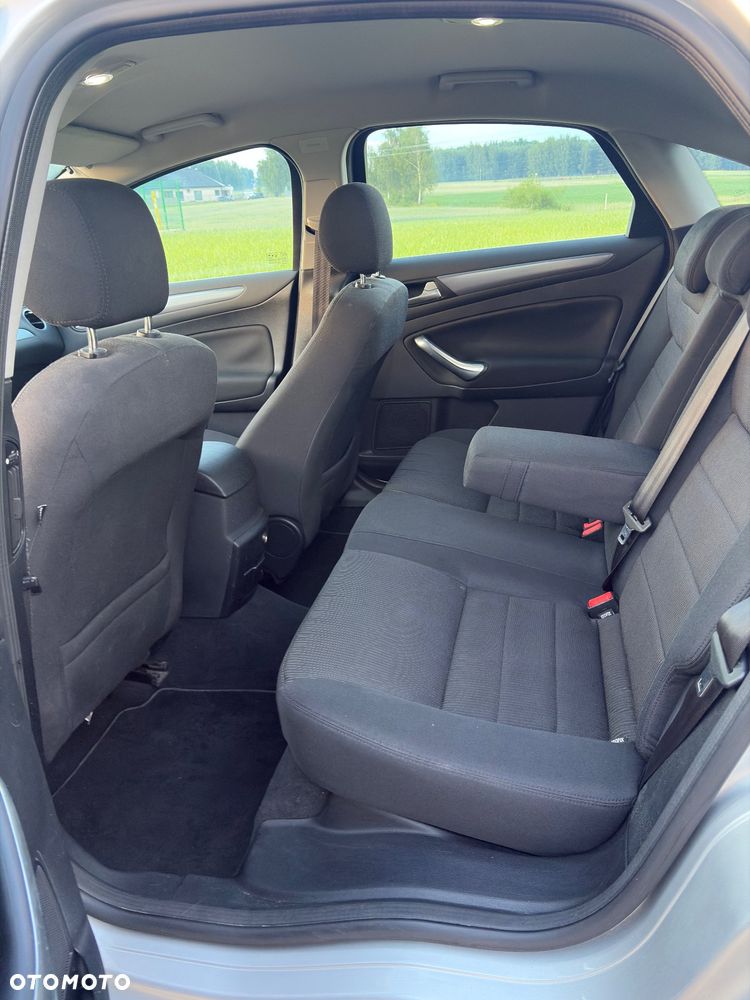 Ford Mondeo 2.0 TDCi Titanium - 19