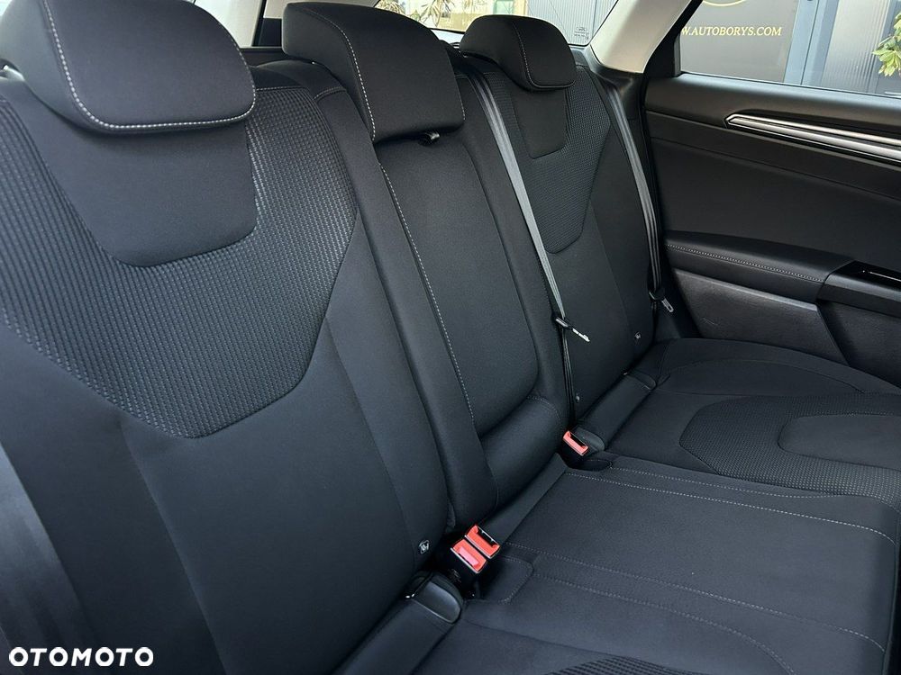 Ford Mondeo 2.0 TDCi Titanium - 38