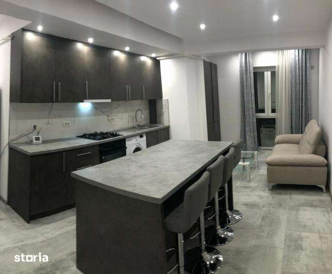 Apartament de inchiriat , 4 camere ,90 mp, zona Radauti — fotografia 1