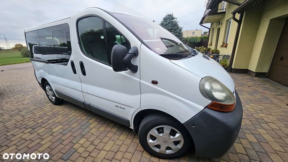 Renault Trafic - 1