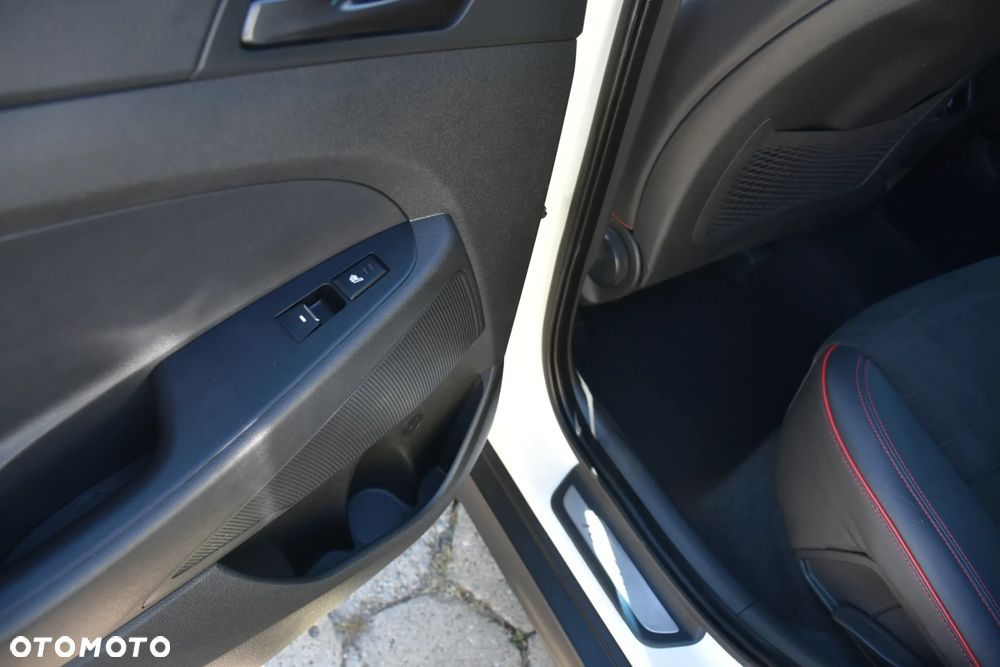 Hyundai Tucson 1.6 GDi 2WD DCT N Line - 16