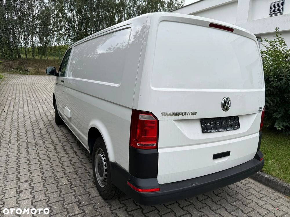 Volkswagen Transporter - 2