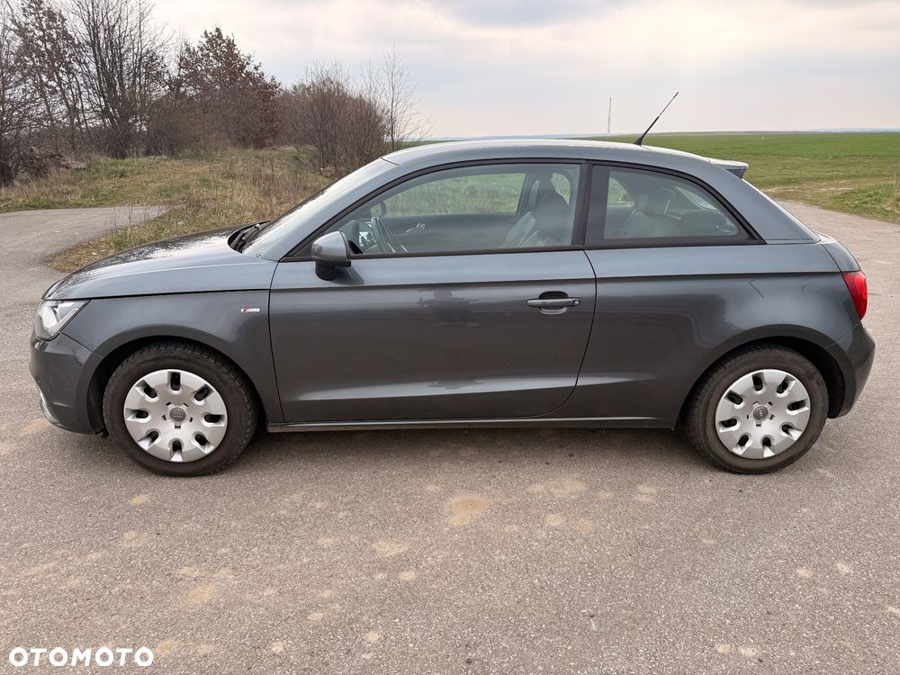 Audi A1 3-drzwiowe 1.6 TDI S line edition - 15
