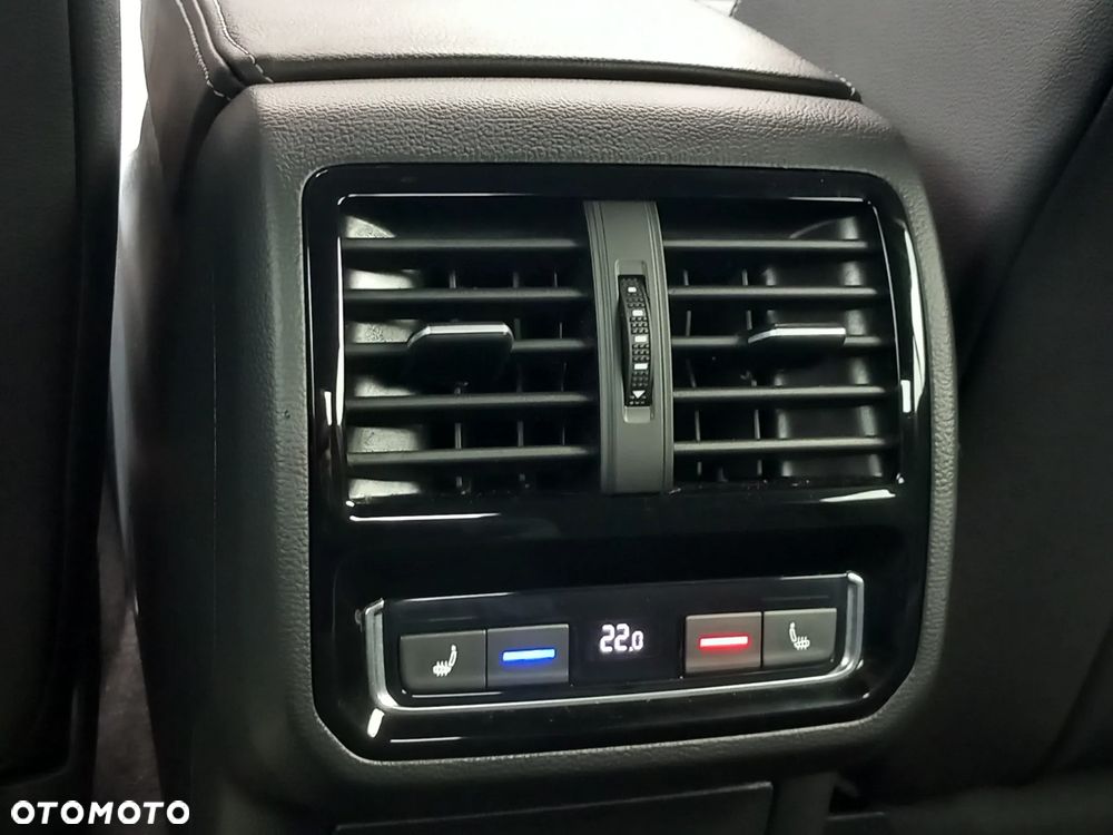 Volkswagen Arteon 2.0 TSI GPF R-Line DSG - 25