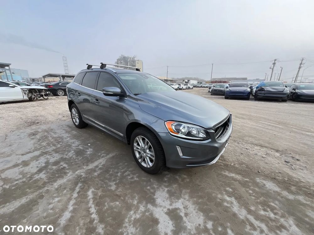 Volvo XC 60 T5 AWD Momentum - 9