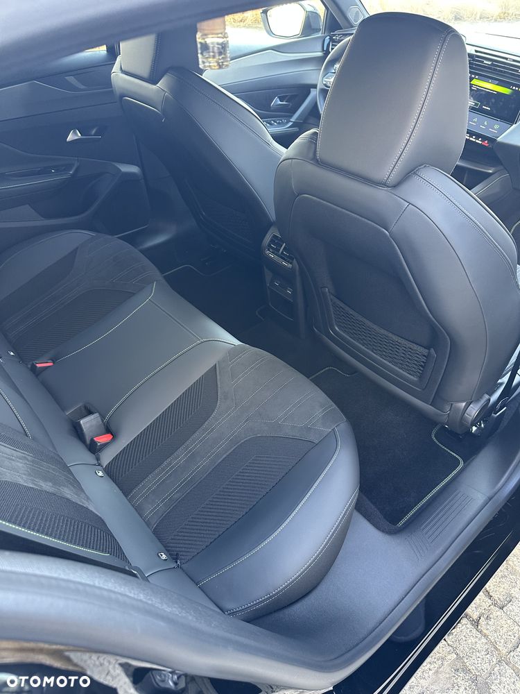 Peugeot 408 1.2 PureTech GT S&S EAT8 - 17