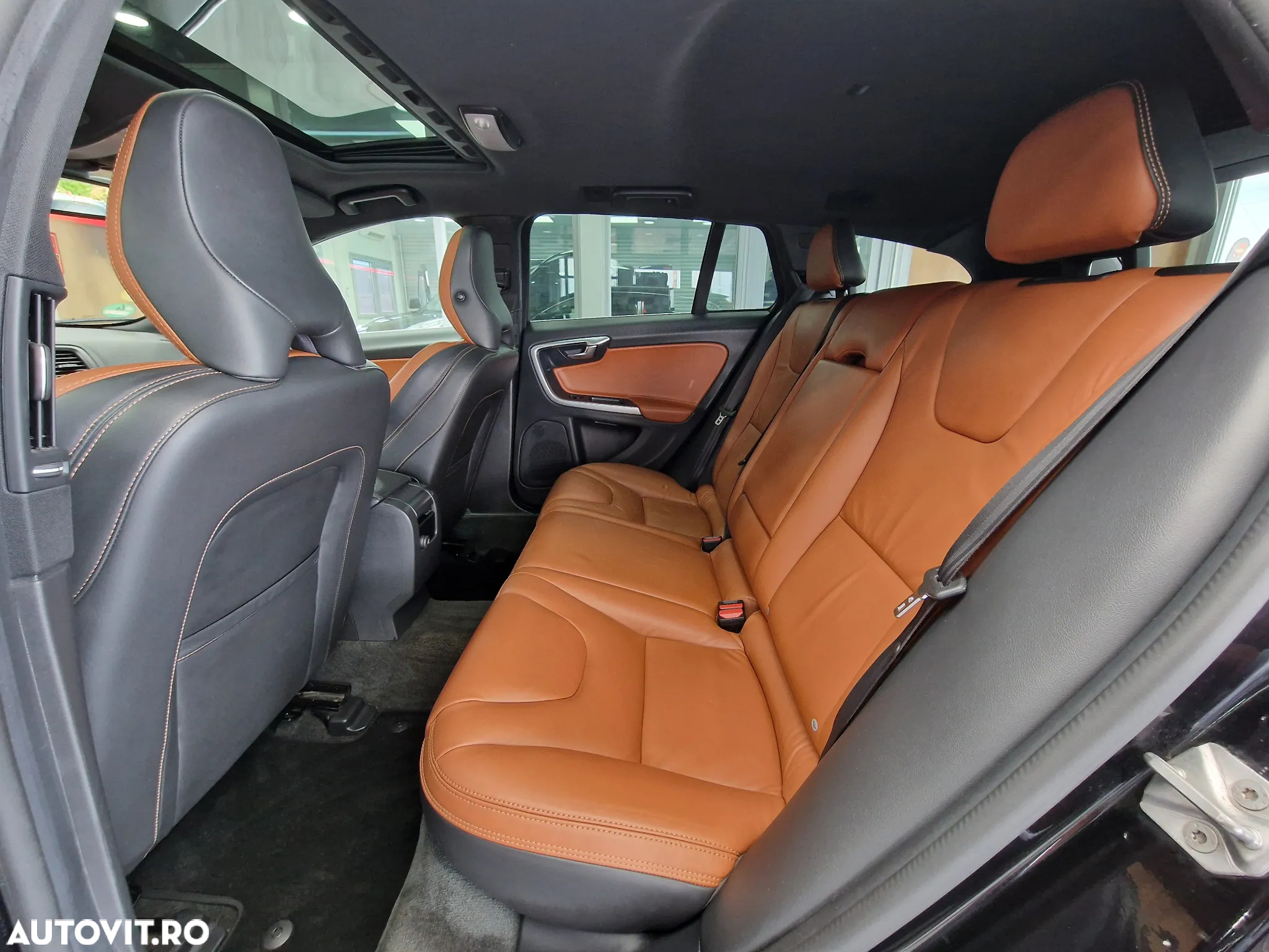 Volvo V60 D6 Plug-In-Hybrid AWD Geartronic Momentum - 7