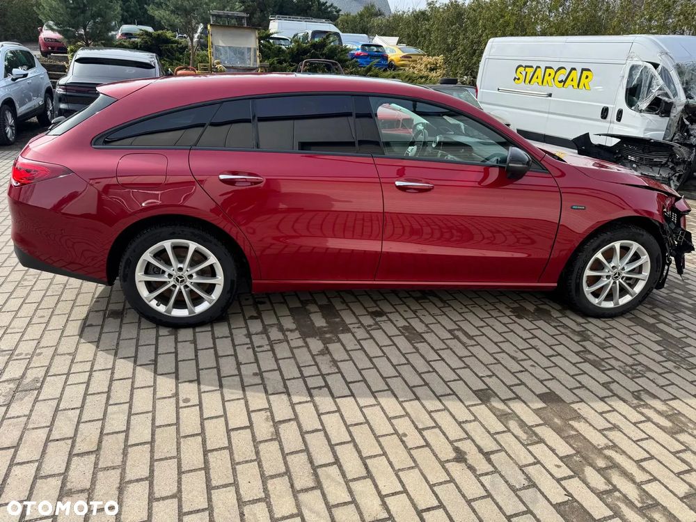 Mercedes-Benz CLA 250 e 8G-DCT Special Edition - 5