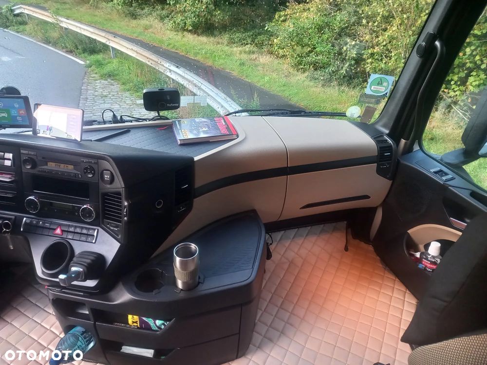 Mercedes-Benz Actros 2545 Tandem - 13