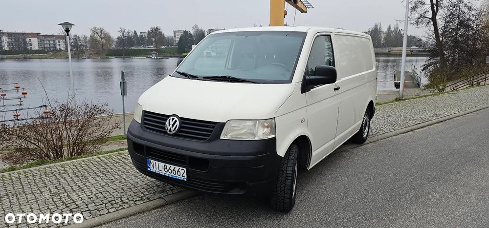 Volkswagen Transporter L2H1 - 2