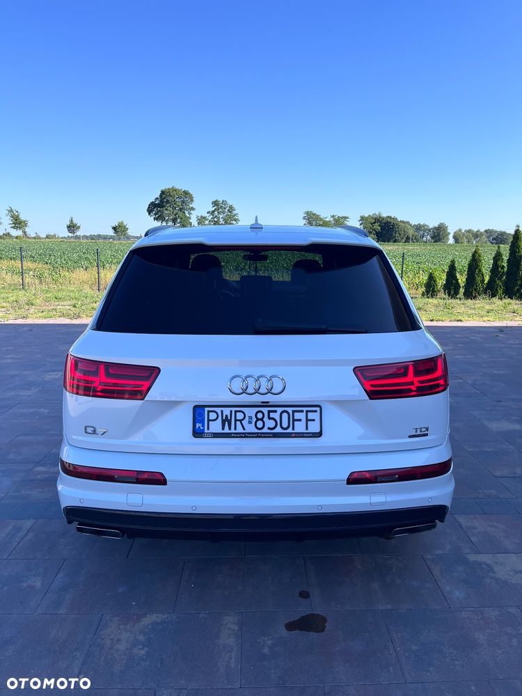 Audi Q7 - 6