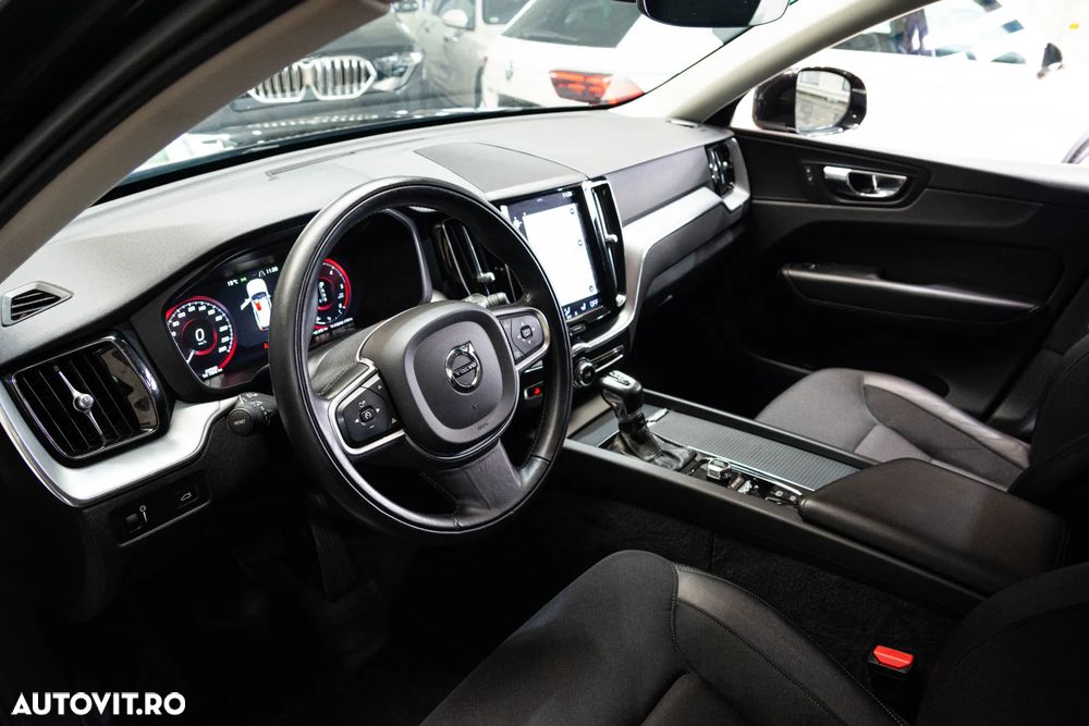 Volvo XC 60 D4 AWD Momentum - 26