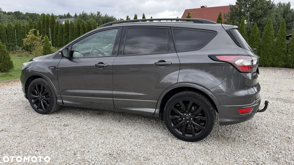 Ford Kuga 2.0 TDCi 2x4 ST-Line - 11