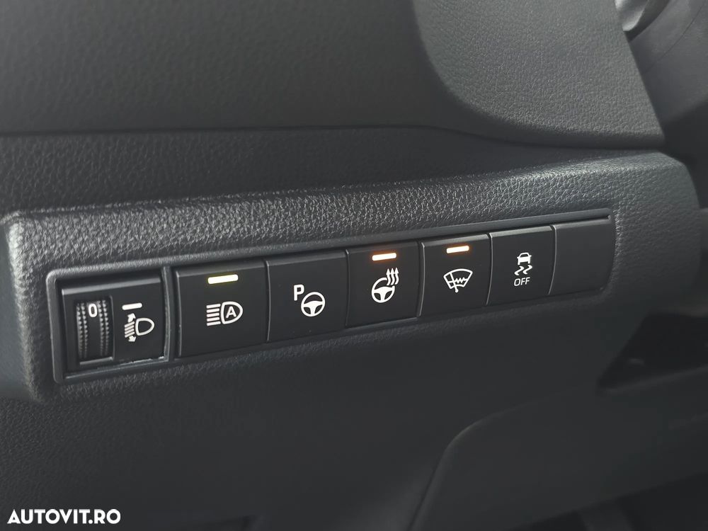 Toyota Corolla 1.8 HSD Dynamic - 9