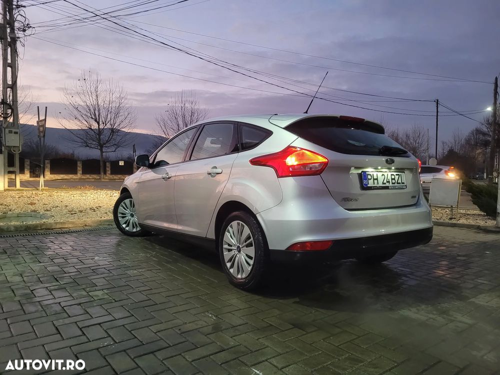 Ford Focus - 4