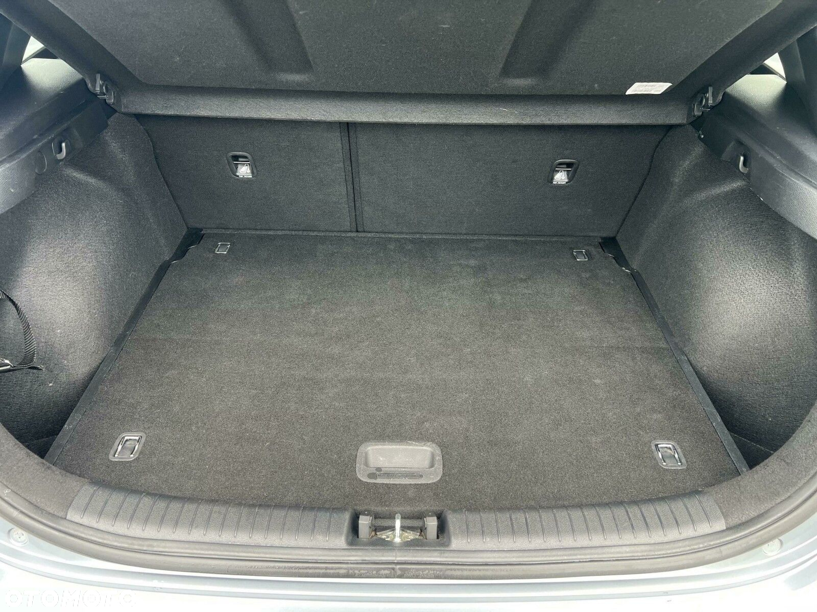 Kia Ceed - 21