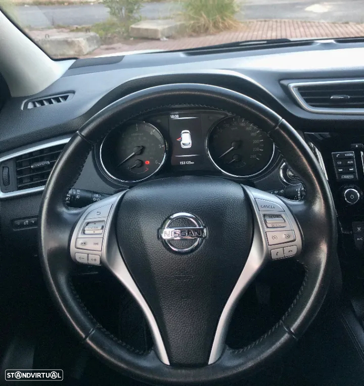 Nissan Qashqai 1.6 dCi Tekna Premium +Xtronic - 11