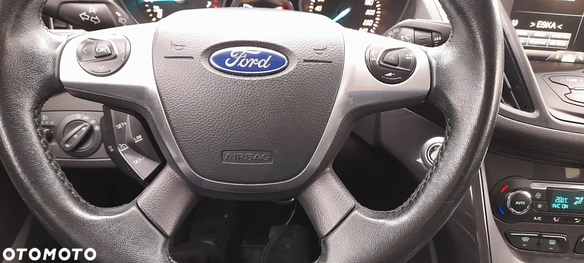 Ford Kuga 1.5 EcoBoost 2x4 Business Edition - 29