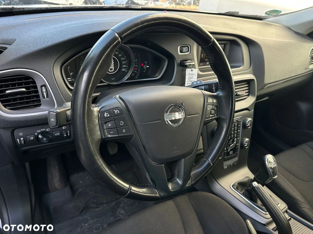 Volvo V40 D3 - 5