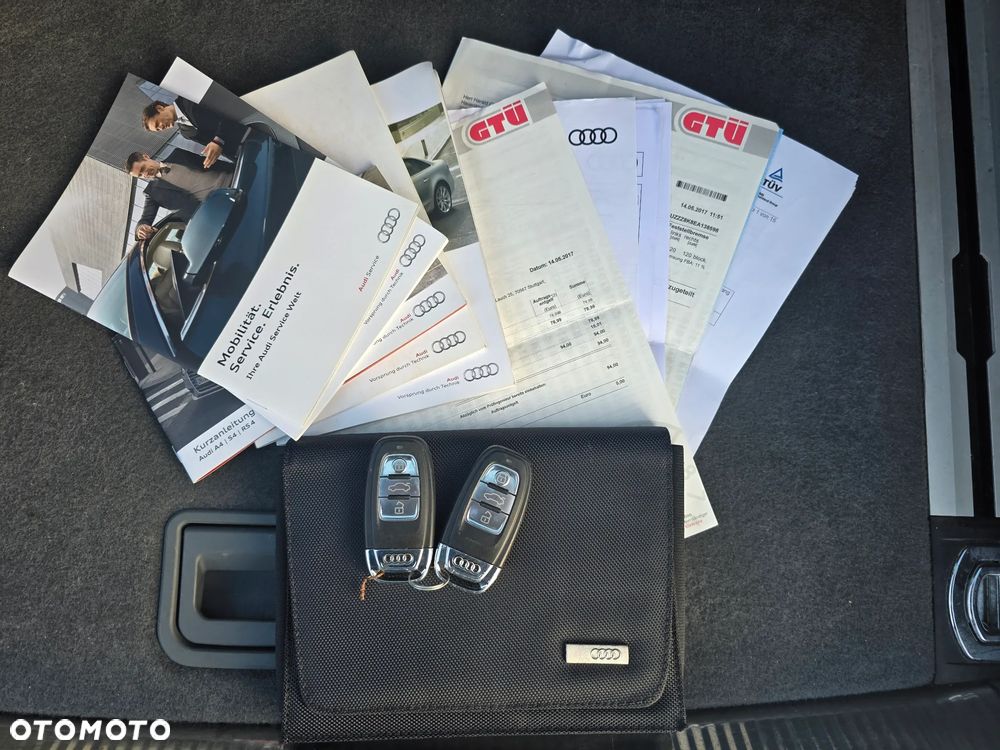 Audi A4 Avant 2.0 TDI Quattro S tronic - 31