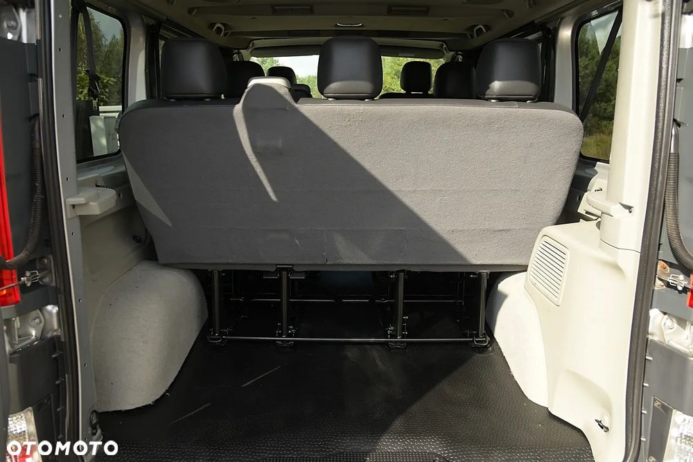 Renault Trafic - 26