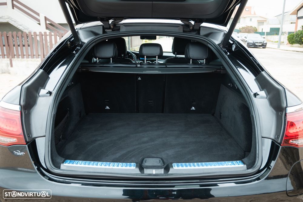 Mercedes-Benz GLC 300 de Coupe 4Matic 9G-TRONIC AMG Line Plus - 54