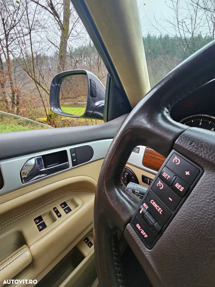 Volkswagen Touareg 3.0 V6 TDI DPF Tipt. Individual - 8